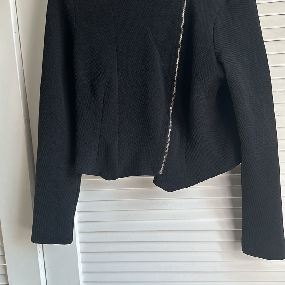 Black jacket - Picture 3 of 4